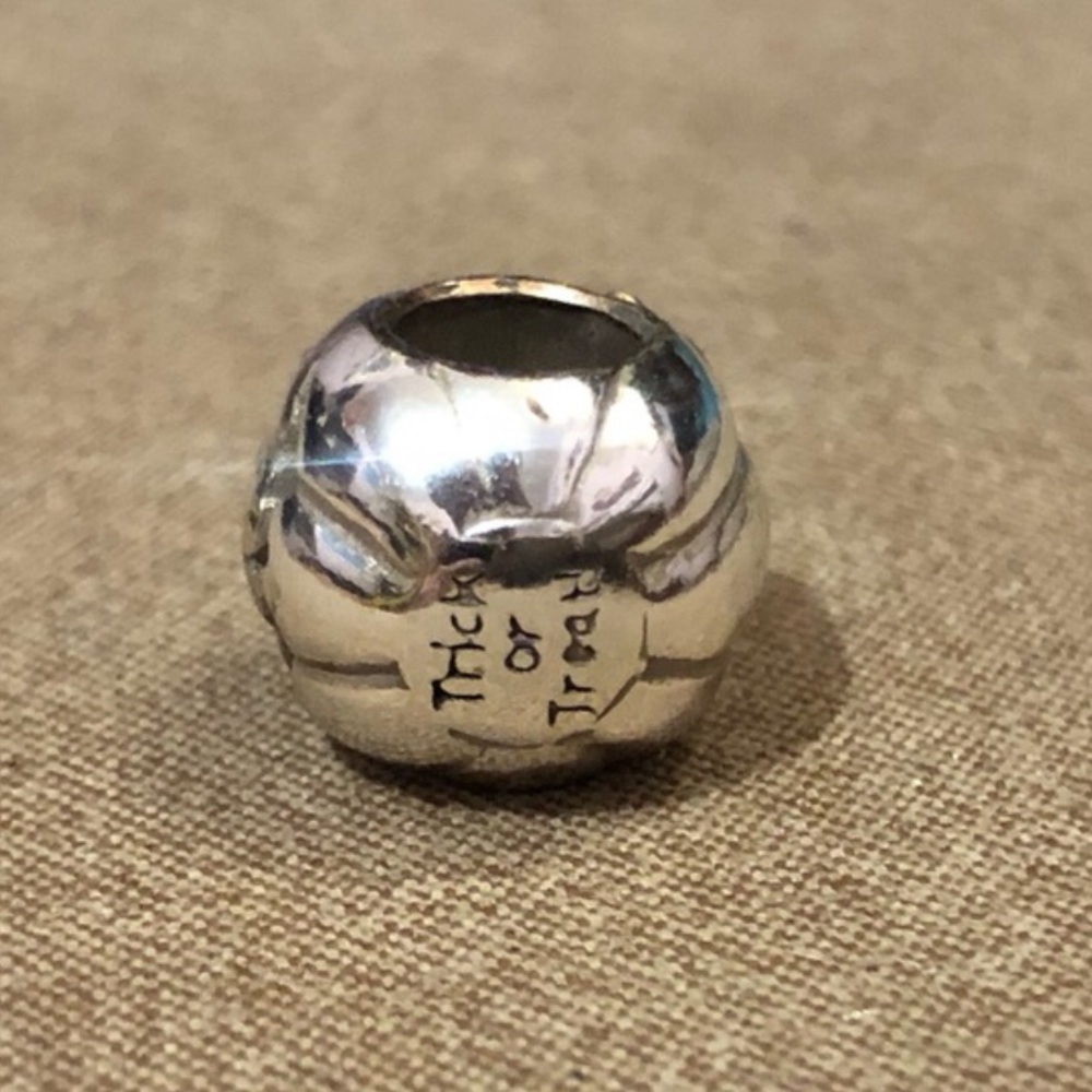 ๐ Brighton Trick or Treat bead Silver jack-oโ-lantern pumpkin for Halloween - Picture 6 of 9